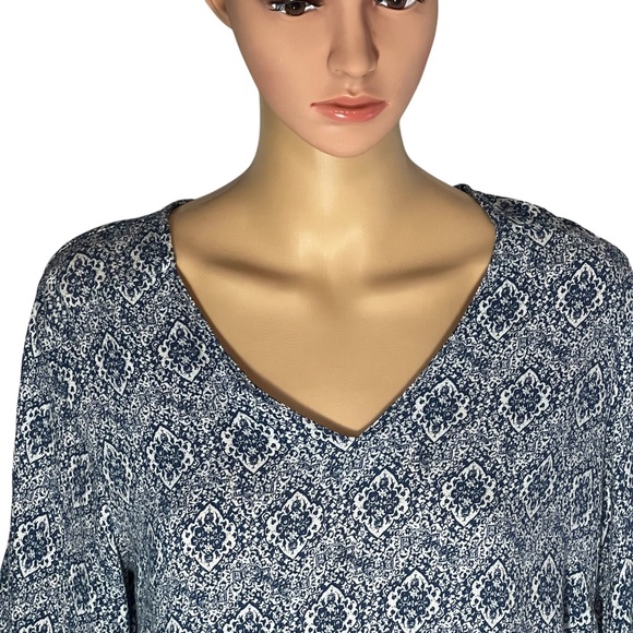 Cynthia Rowley Blue White Floral Top Blouse Ruffle 3/4 Length Sleeve Size M - Picture 3 of 5